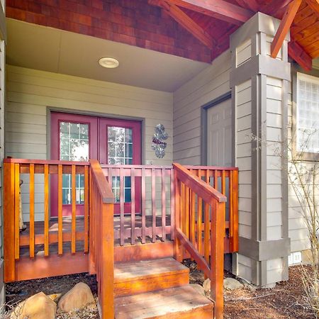 Klamath Falls Getaway With Pool And Hot Tub Access! Exterior photo