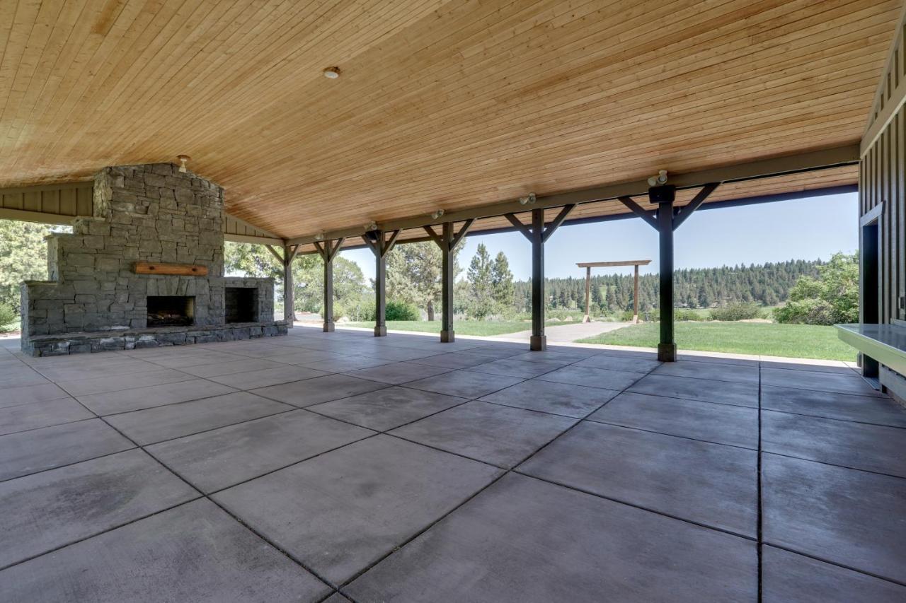 Klamath Falls Getaway With Pool And Hot Tub Access! Exterior photo